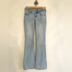 Light Wash Jeans
